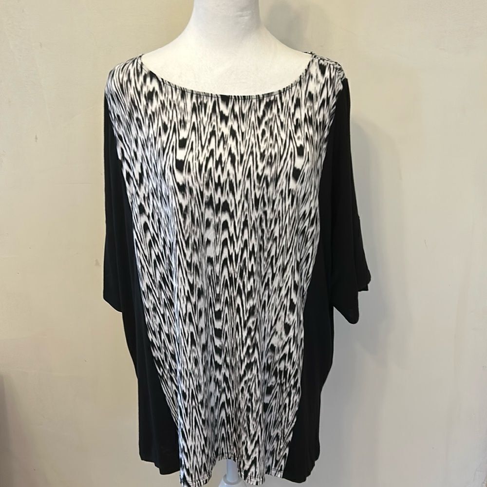 Donna Karan black white short sleeve sleep shirt Size 2X EUC
